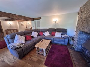 Photo 7- click for photo gallery